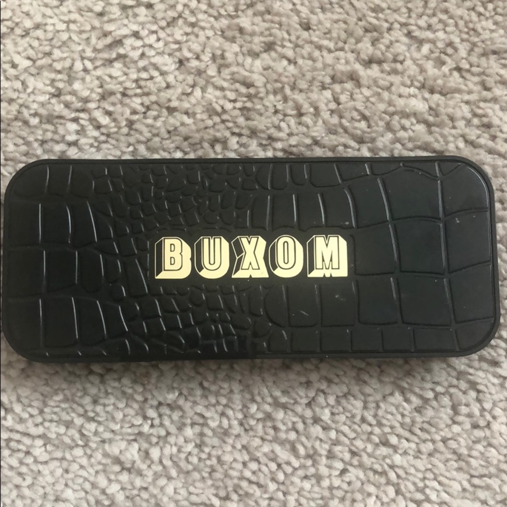 Buxom eyeshadow 6 colors